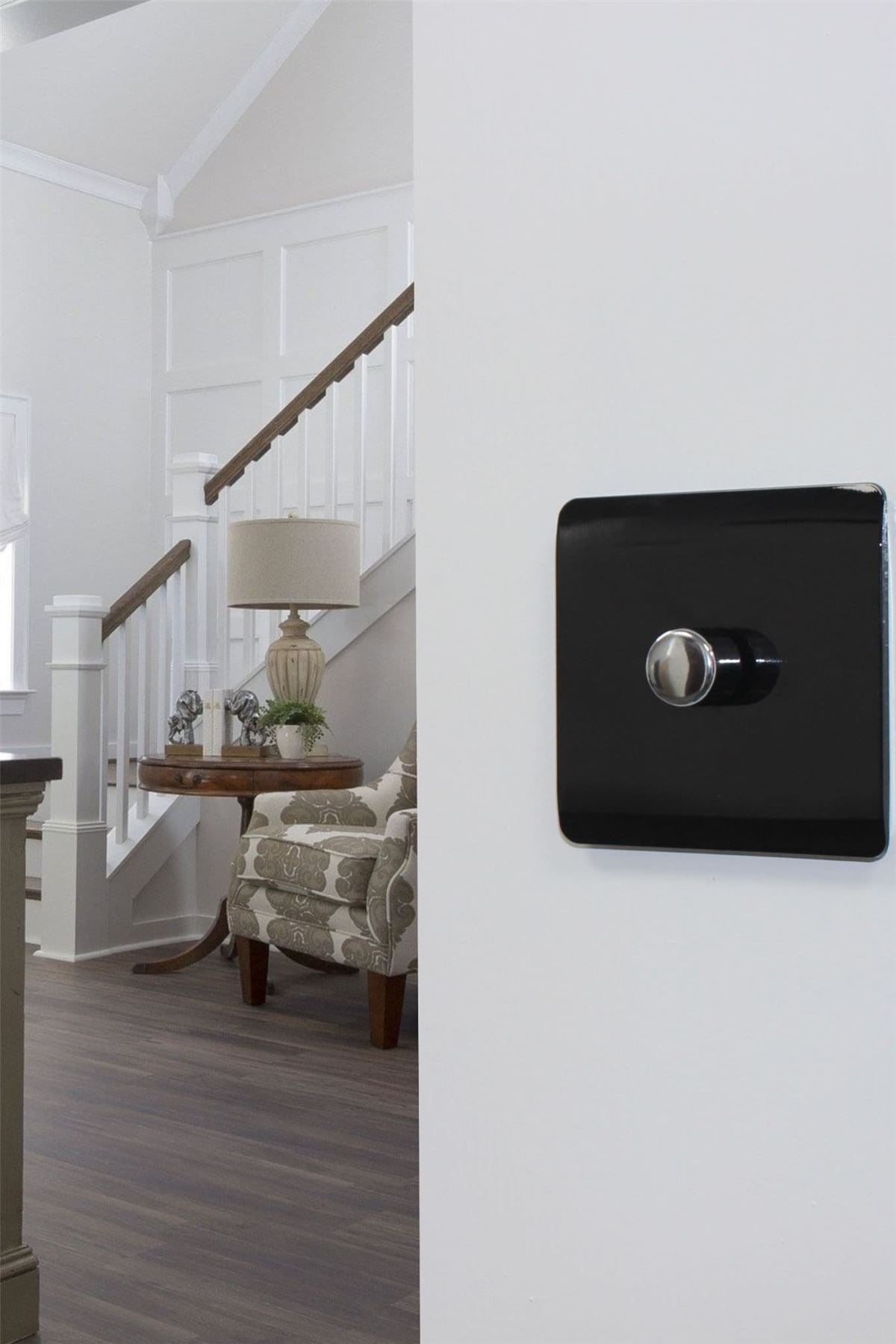 Trendi Switch 1 Gang 1 or 2 way 150w Rotary LED Dimmer Light Switchin Piano Black